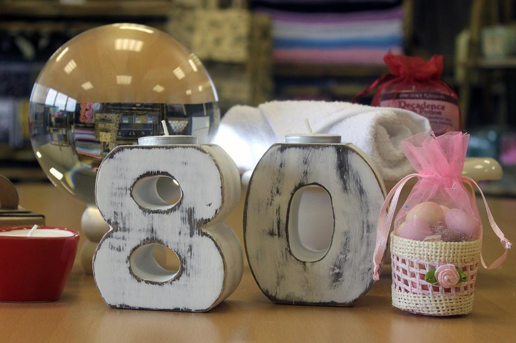 Wooden Birthday Number 8