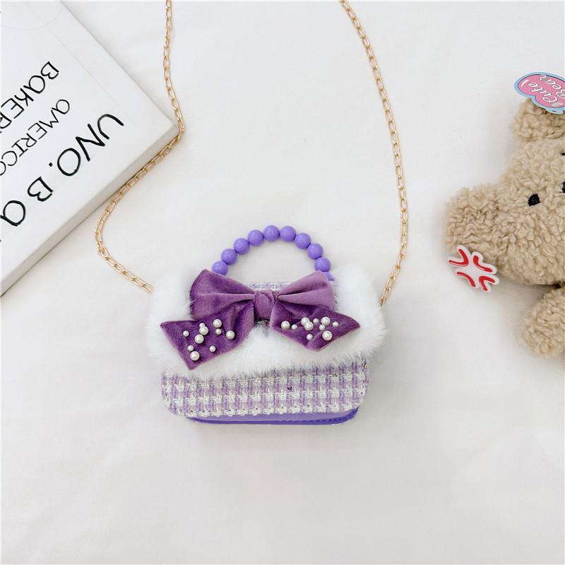 Stylish Girls Pearl Handbag With Chic Chain Strap And Adorable Bow Pattern For Toddlers
