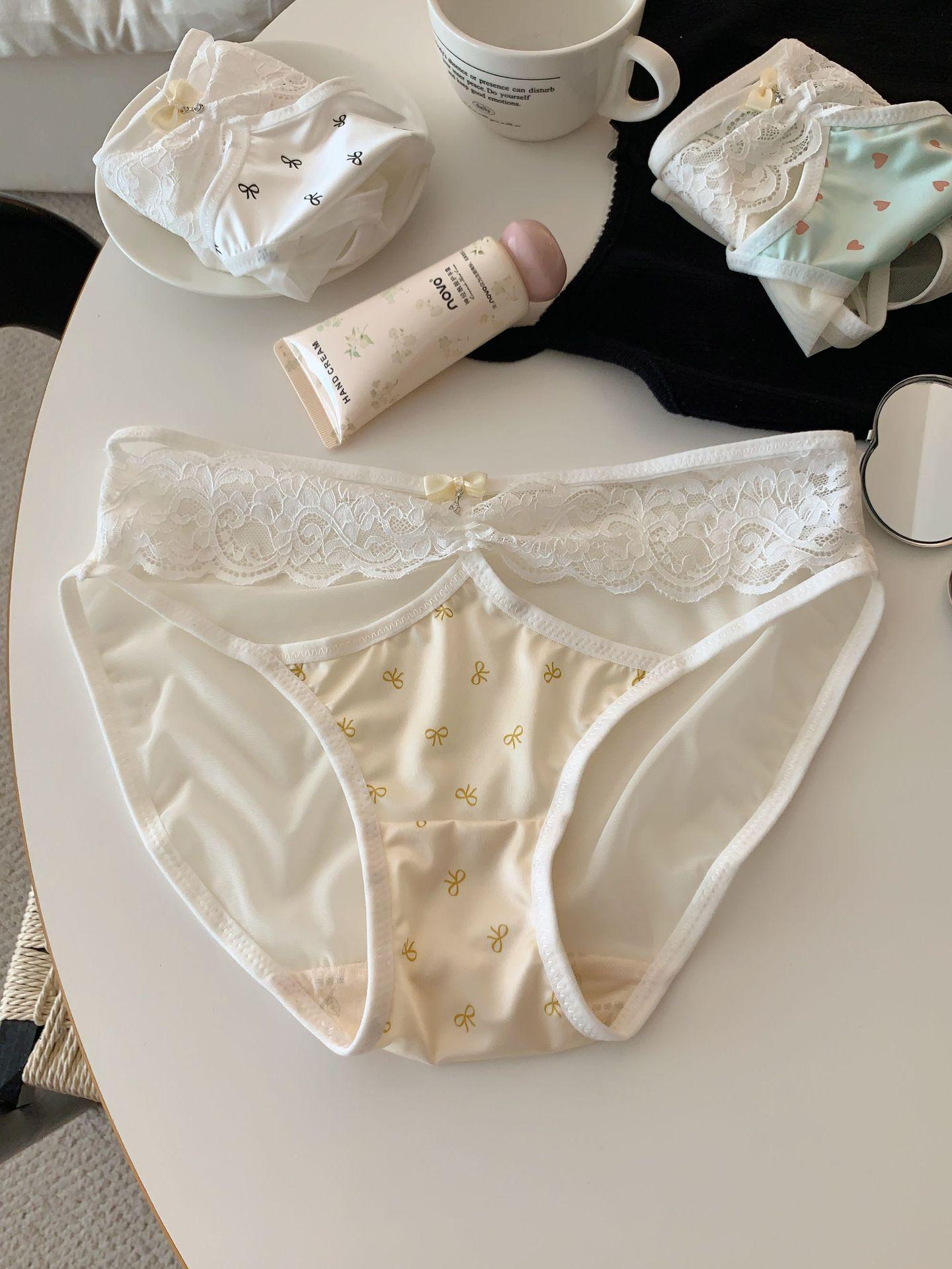 

Трусики женские из сатина с низкой посадкой Sweetheart Hormones: Сексуальная полая сетка с ластовицей из чистого хлопка. M (40-50 kg)