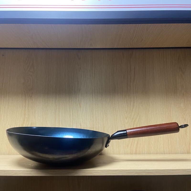 

Authentic Hand-Forged Zhangqiu Round Bottom Iron Wok