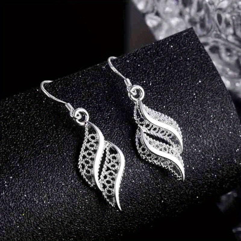 European and American Fashionable Women's Simple Hollow Water Droplet Earrings, Personalized Sweet and Creative High-end Earrings