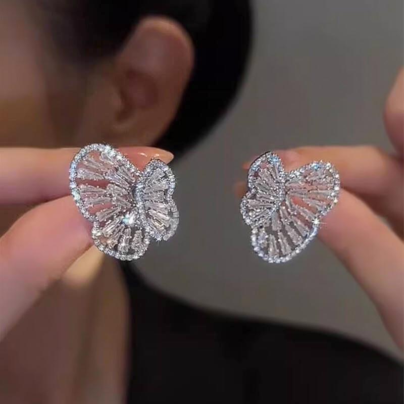 Huitan Aesthetic Butterfly Pierced Earrings Lady Shinning Zirconia Accessories Delicate Design Insect Jewelry for Engagement
