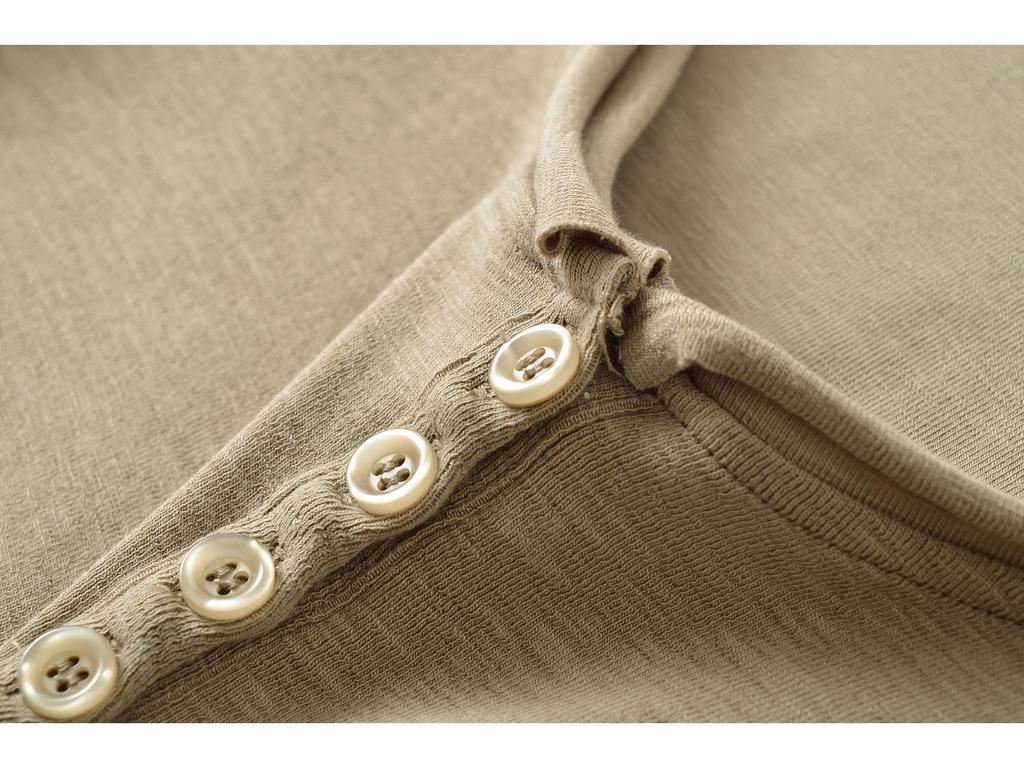 Women's Slim-Fit Long-Sleeve Henley V-Neck Top with Pocket, Stretchy Fine Cotton, Spring/Autumn Style