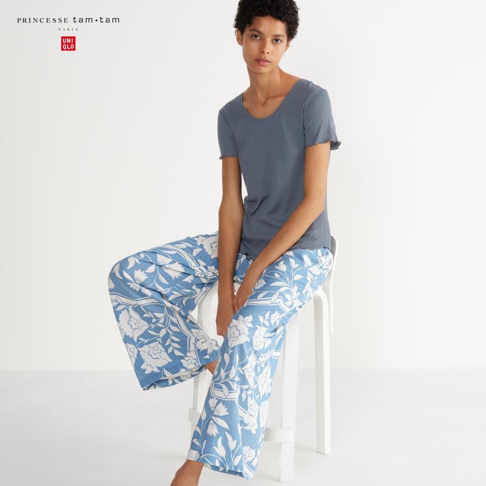 

Легкие брюки UNIQLO в цветочек
