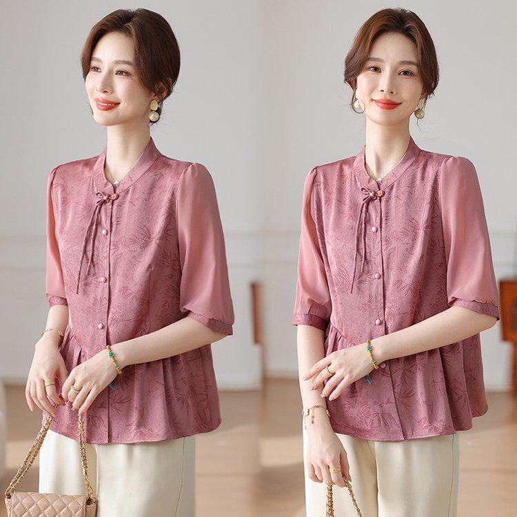 2026 Summer Collection: Elegant Short-Sleeved Slimming Tops for Middle-aged and Elderly Women