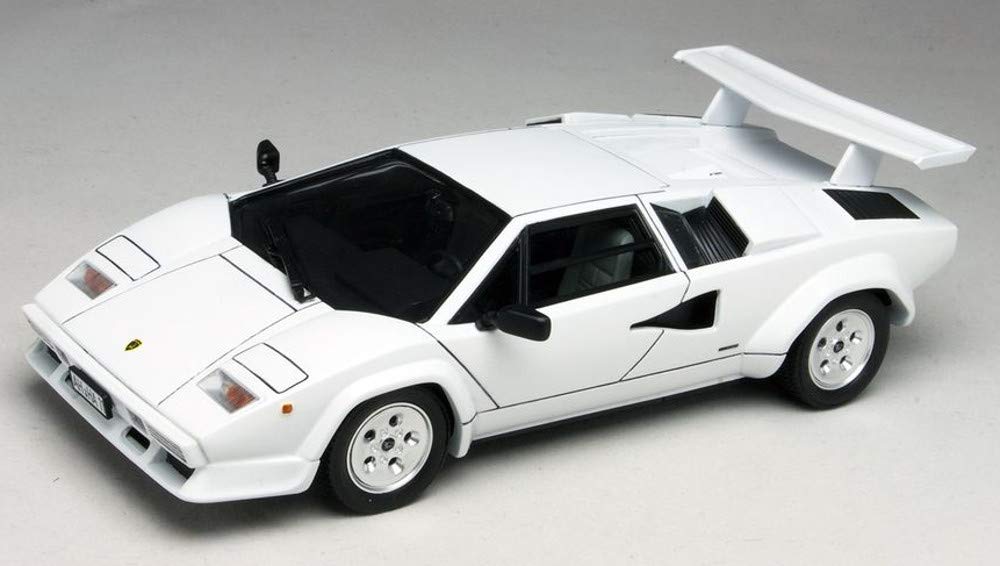 Lamborghini Countach LP5000 Quattrobalbore japansk versjon Platts/Italeri 1/24