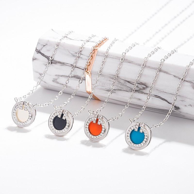 

BELLA BOX S925 Sterling Silver Plated Double T Roman Ring Necklace, Women s Round Cake White Mother-of-pearl Necklace silver белый