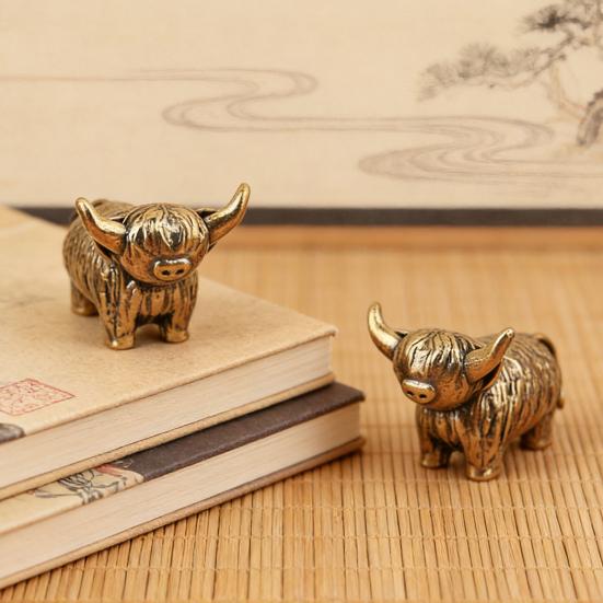 Mini Kupfer Hochlandrind Figur Miniatur Messing Hochlandrind Kleine Rinder Skulpturen für Zuhause Büro Bücherregal Mikro Landschafts Zubehör