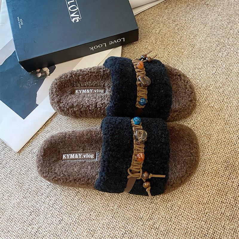 

1680 Internet celebrity retro fringed fluffy slippers women 2025 autumn new wear versatile casual lazy word drag 40 чорний
