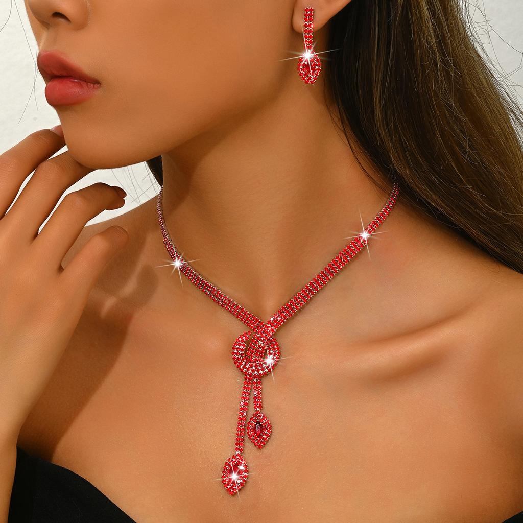 Women's Necklace Earrings Set Jewelry Zircon Temperament Wear Dress Wedding Dress Crystal Accessories