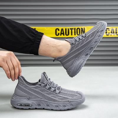 New Large-size Mesh Sports Casual Shoes, Fly-woven Thick-soled Breathable Running Shoes, Fashionable Hollow Men's Shoes