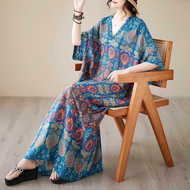 Summer V-neck Large Size Loose Literary Vacation Style Beach Dresses