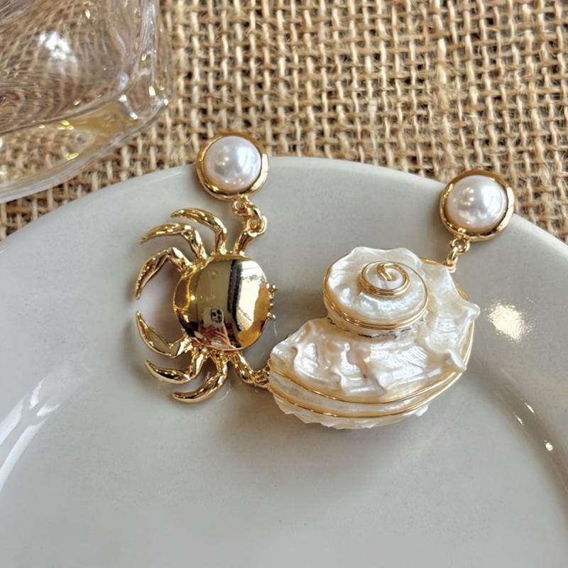 Oceanic Asymmetric Earrings Crab And Conch Motifs Alloy Vacation Jewelry Versatile Festive Giftable Accessory