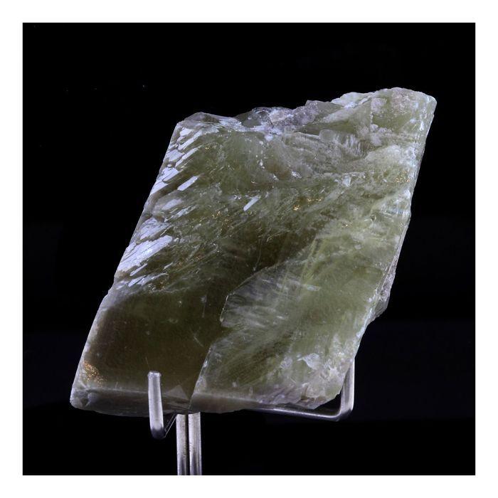 Pierres et Minéraux. Baryte. 261.60 ct. Maine Resclene, Saône et Loire, France.