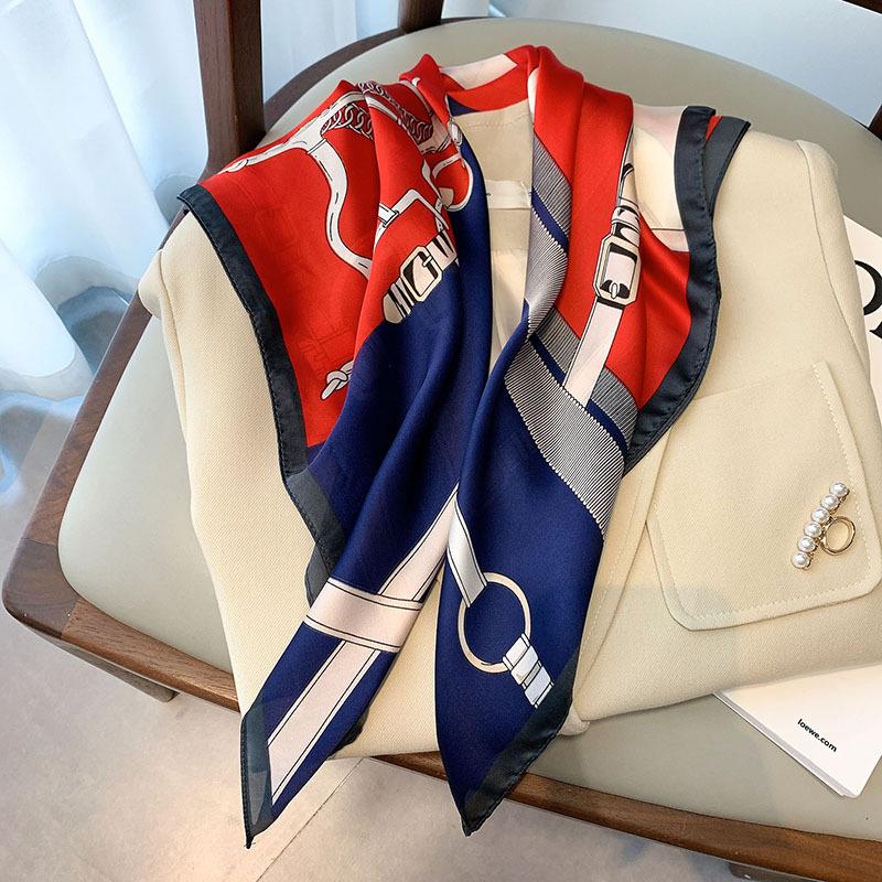 Spring and Summer New Printed Square Scarf for Women Fashion Simple Scarf Clavicle Decorative Scarf Kicker Bag Headband Dual Purpose