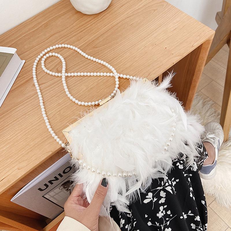 Korean Style Women's Evening Bag: Turkey Feather Crossbody with Pearl Chain and Ostrich Feather Clasp