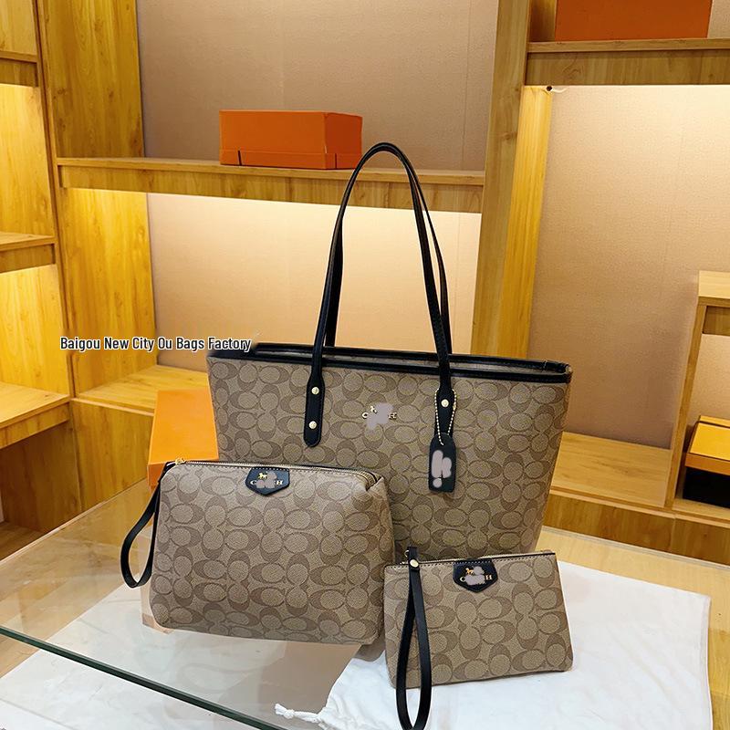 2025 Women’s Versatile Large Capacity Mother-Child Tote: Fashionable Commute Shoulder Handbag