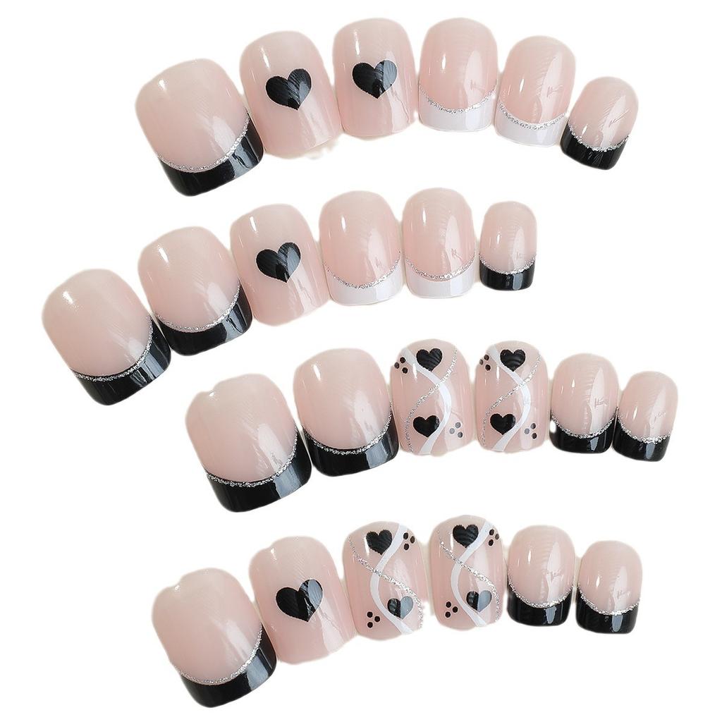 Wearable Valentine's Day Style Short Square Fake Nail Patch Nail Black Heartshaped Wearable Nail Fashionable Nail Art Nail Plate