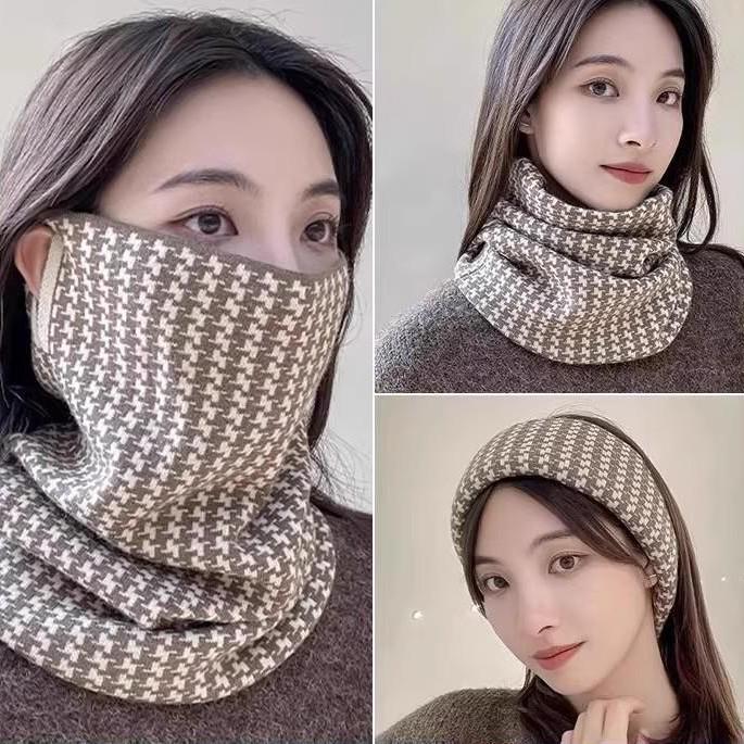 Newcomer Discount: Autumn/Winter Women's Versatile Ear-Hanging Mask & Neck Gaiter for Warmth and Protection
