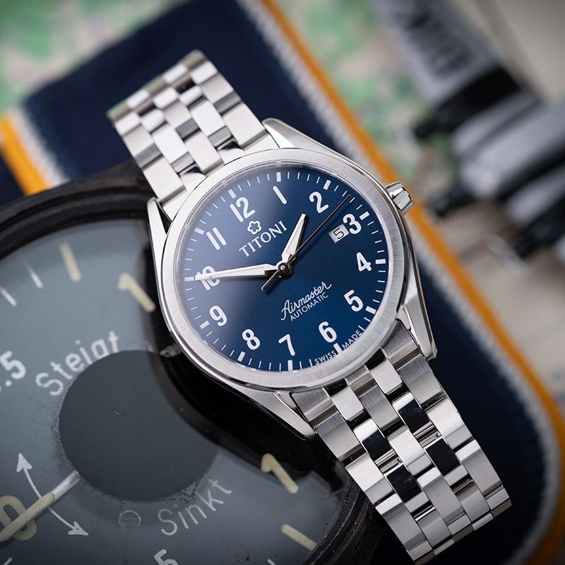 TITONI Plum Blossom Airmaster Series Automatic Mechanical Movement Fashionable Casual Blue Dial Stainless Steel Case Stainless Steel Strap 83906 S-701