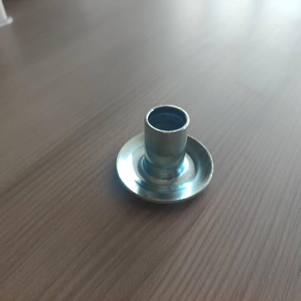 52002661 Body Mount Retainer for 1987-1995 Jeep Wrangler.