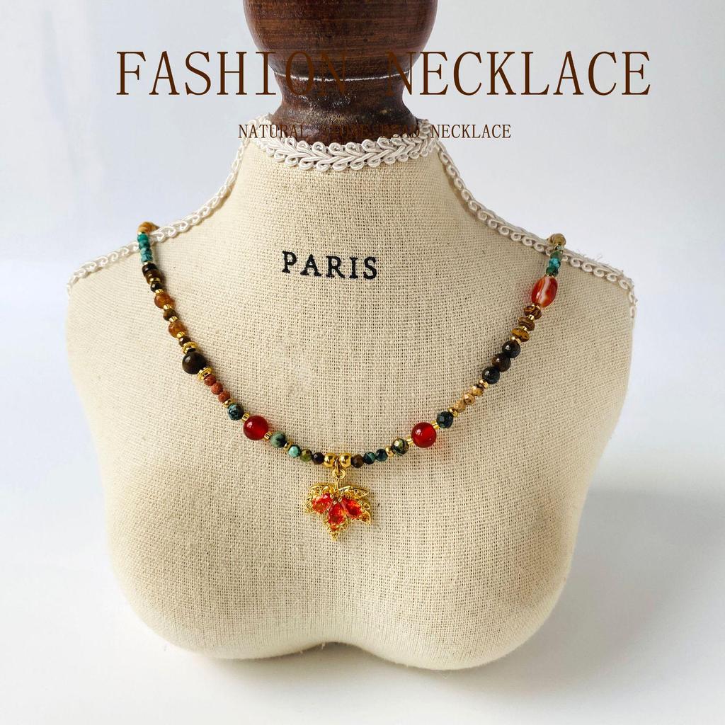 Red Maple Leaf 2025 Autumn/Winter Women's Minimalist Versatile Clavicle Necklace