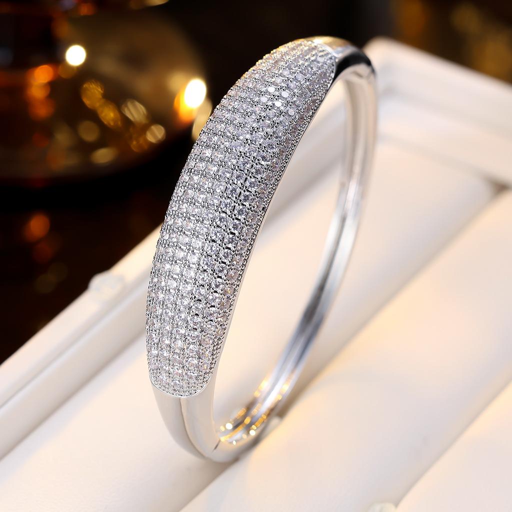 European and American Fashion Light Luxury Open Bracelet Women's High-end Bracelet