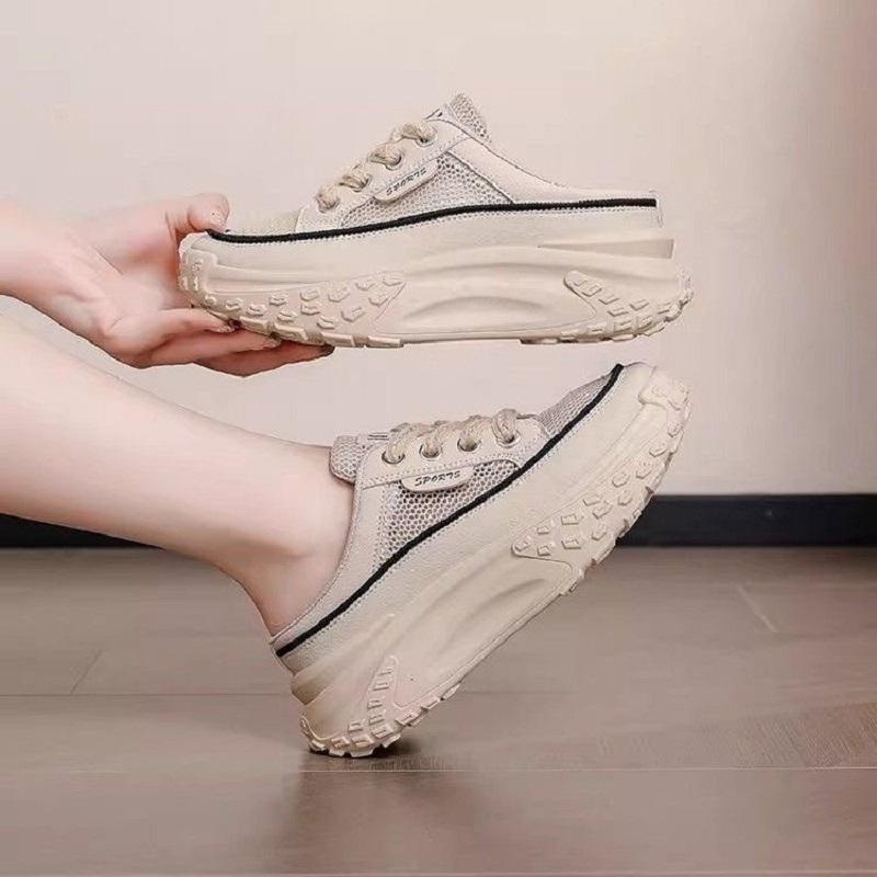 Thick Soled Women's Sports Shoes New Leather Low Top Retro Sports Shoes Fashionable Lace Up British Style Casual Shoes