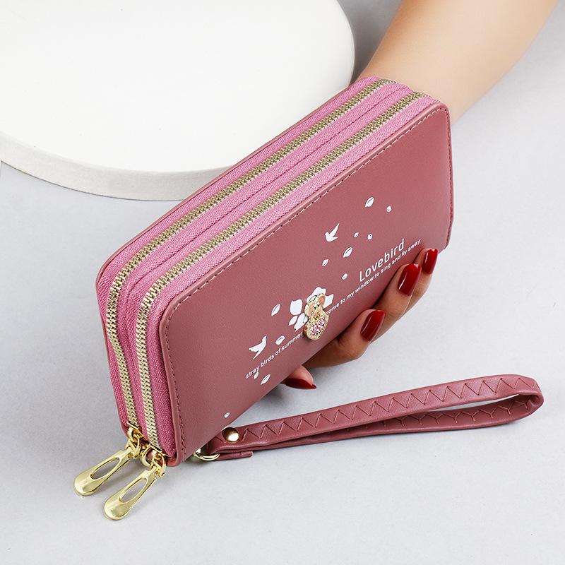 Long Wallet for Women, Large Capacity Student Phone Bag, Heart-shaped Printed Wrist Strap Handbag