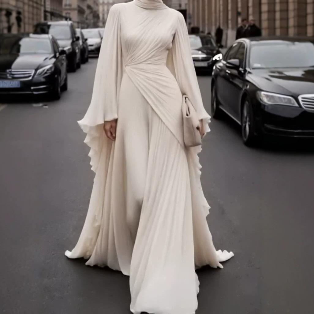 European and American women`s clothing women`s