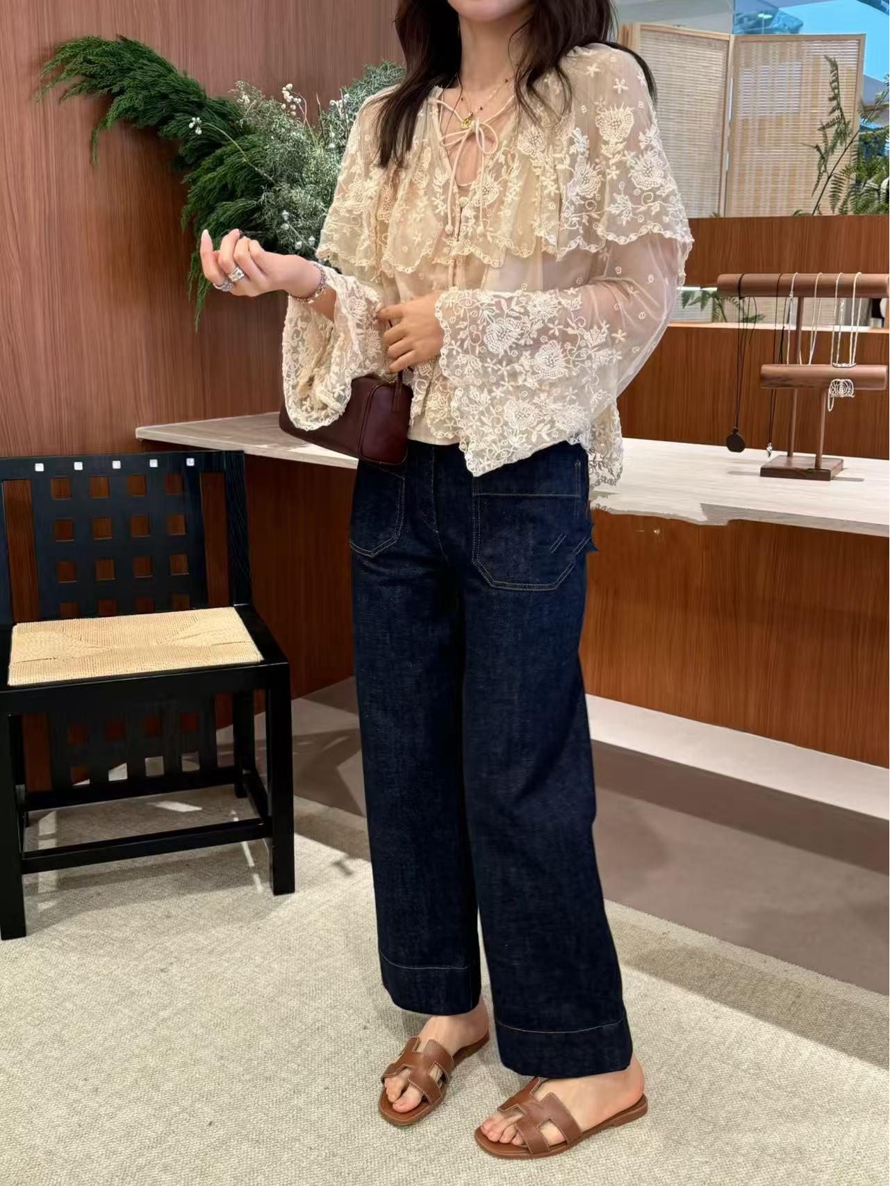 Elegant French Sheer Mesh Embroidered Bell Sleeve Top for Women L абрикосовый