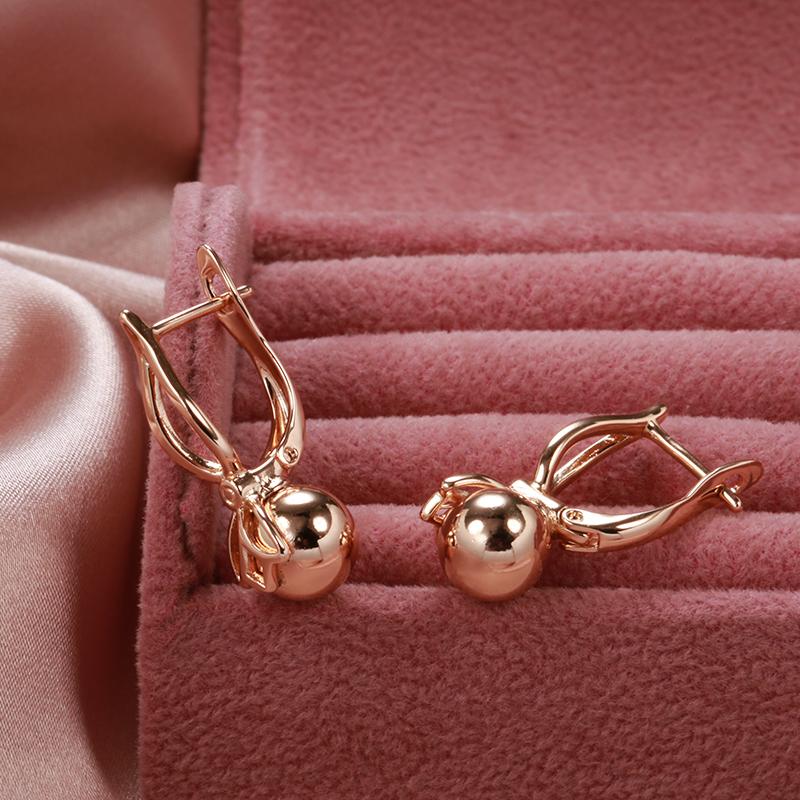 Neue, glänzende Metallkugel-Ohrhänger für Damen, Roségold, ungewöhnliche Mode, lange Ohrringe für jeden Tag, ethnischer Hochzeitsschmuck