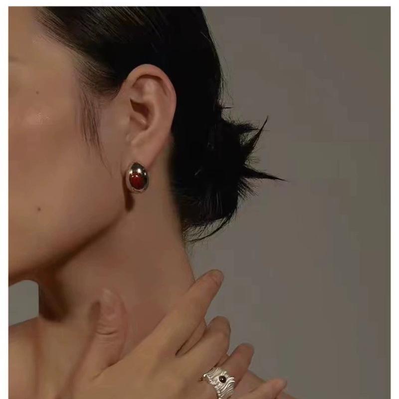 Premium Copper-Plated Platinum Inlaid With Natural Nanhongshi S925 Silver Needle Earrings Niche Fashion Simple Earrings