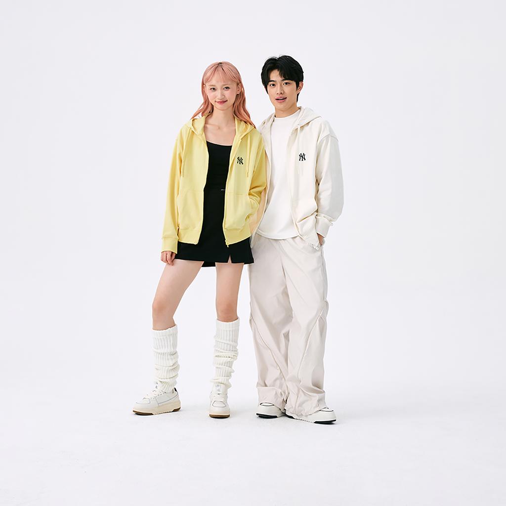 New MLB New York Yankees Basic Collection SS25 Sweatshirt Unisex Yellow 3ATRB0151-50YEL