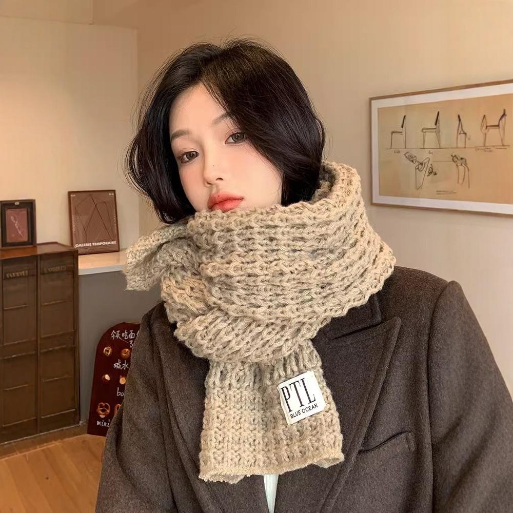 New couple scarf women's autumn and winter versatile Japanese Korean version white knitted wool scarf men's trendy and cute