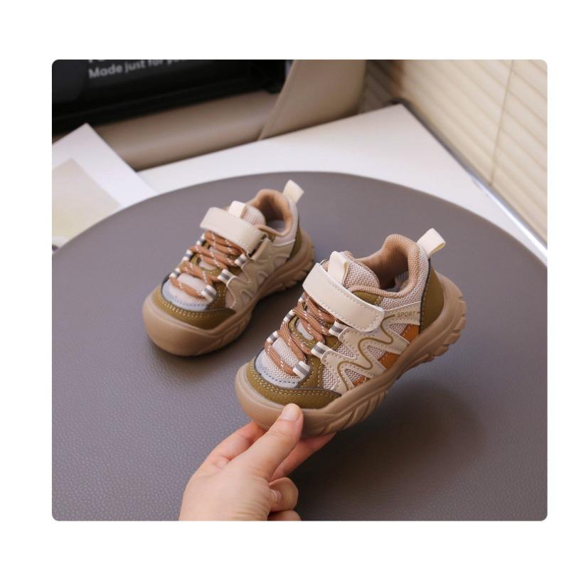 Autumn new students boys soft sole comfortable sports casual shoes Korean version of fashion versatile girls moral training shoes