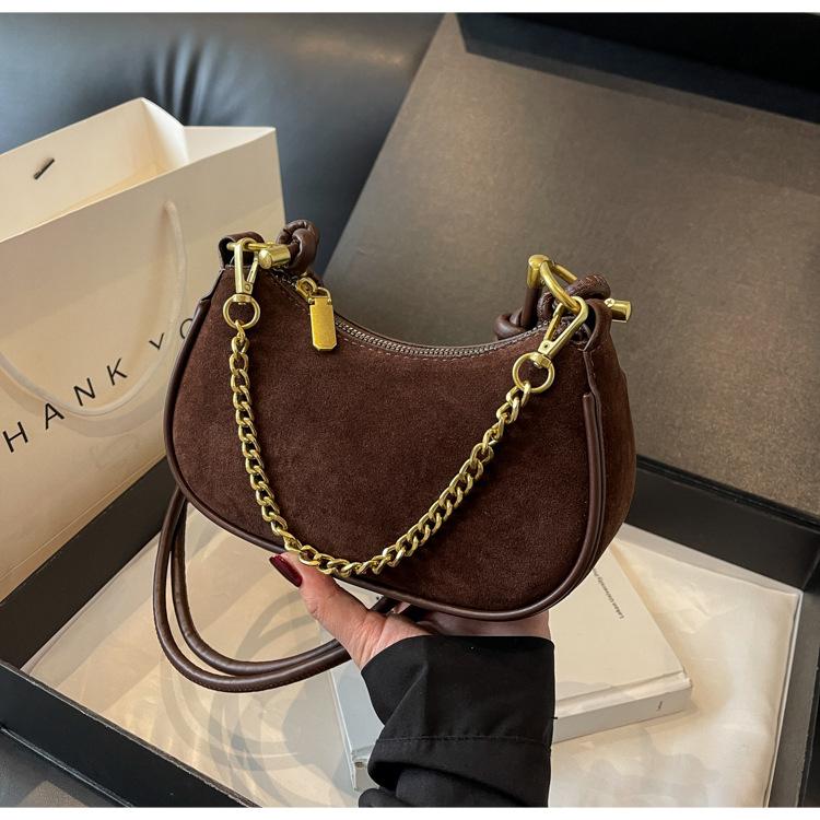 

Премиум-сумка в стиле нишевой матовой ретро-сумки для женщин, осень-зима 2024, новая модная сумка-мессенджер через плечо, сумка-пельмень с цепочкой 20*9*14