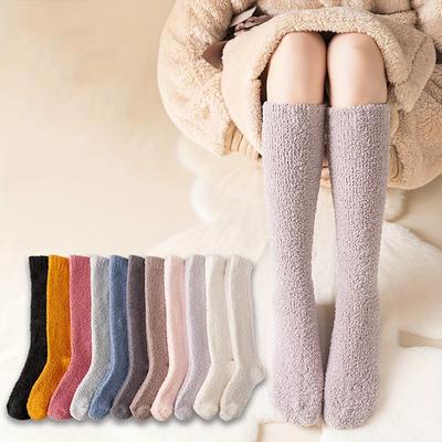 Kniestrümpfe aus Korallenfleece für Damen, gemütliche, verdickte Schlafsocken aus Plüsch im japanischen Stil, warme Wadensocken für den Winter