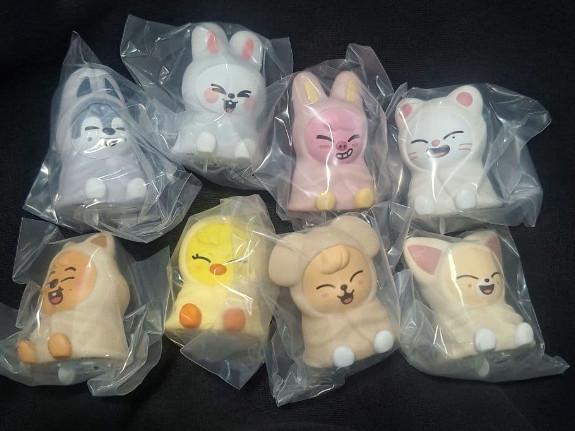 Stray Kids Skzoo Light Mascot Complete Set Gashapon Capsule Toy Bandai Japan