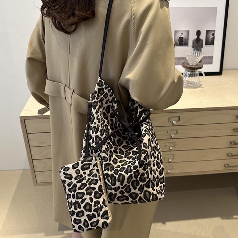 Korean Double Sided Leopard Print Bucket Shoulder Bag , Stylish Leopard Print Handbag for Women, Fashion Bow Large Capacity Crossbody Bag