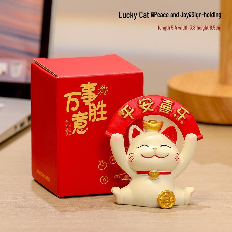 Handmade Resin Lucky Cat Figurine: Cute Desk Decoration and Creative Office Gift 2025