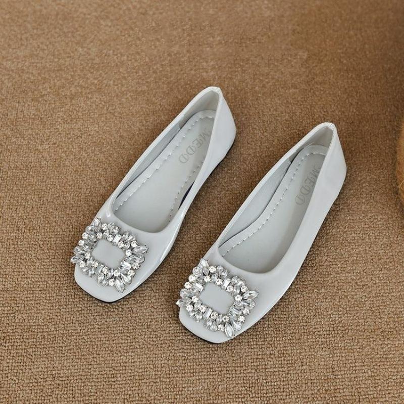 Gentle Fairy Wind Single Shoes 2025 New French Evening Wind Temperament Square Buckle Rhinestone Shallow Mouth Flat Bottom Commuting Shoes