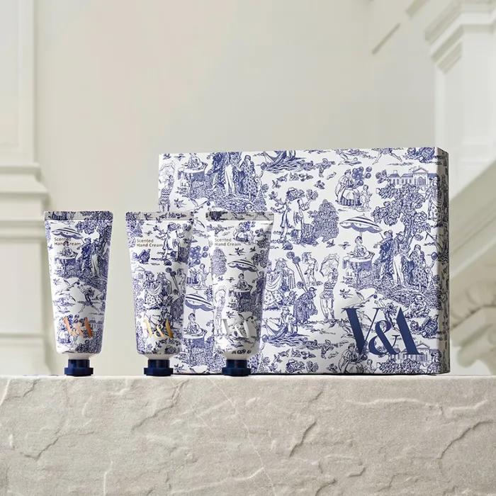 

Подарочный набор из 3 ароматизированных кремов для рук V&A