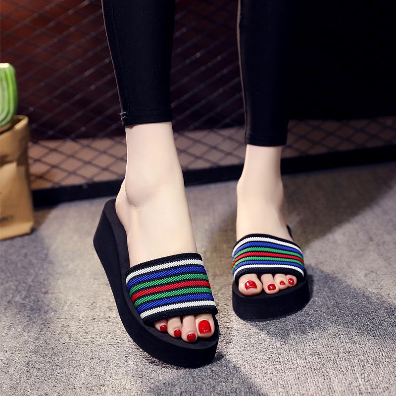 

Женские летние шлепанцы на высоком каблуке из пены: Нескользящие, Модные, Полосатые Корейские Пляжные Сандалии 35