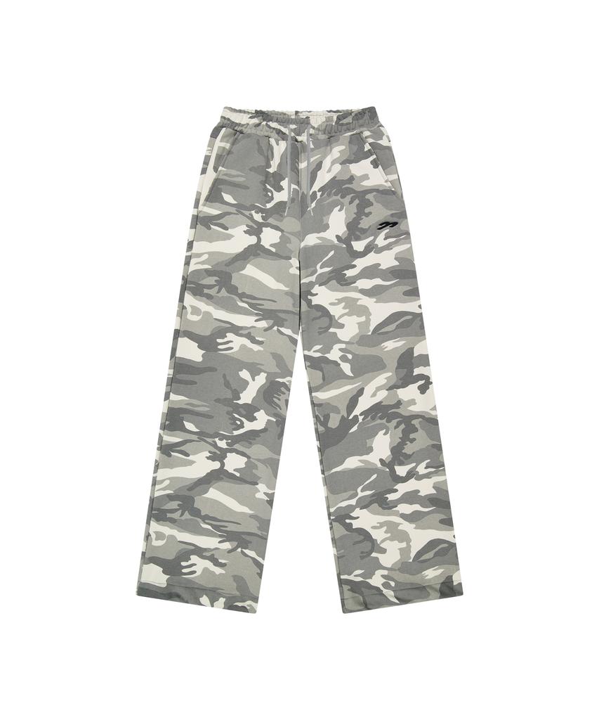 Tansanmageunesyum Juyoung X Tansan Studded Sweatpants (Camo Ivory)