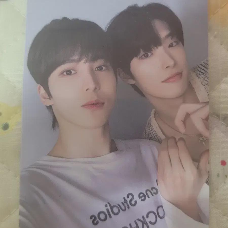 

Ateez Toktok Pre-order Benefit Group Unit Photocard Twin Tower