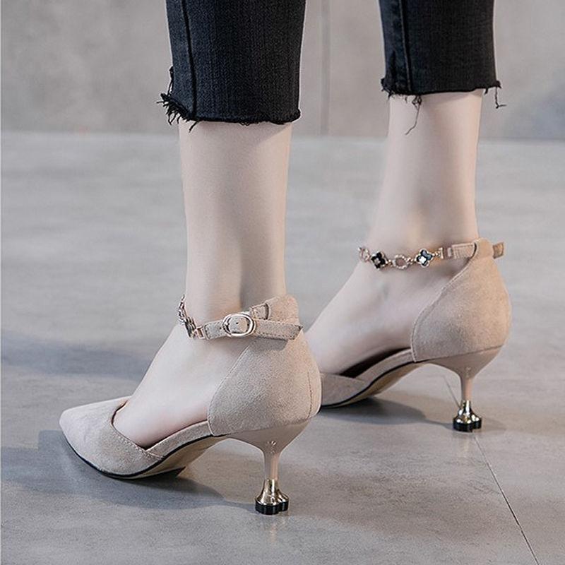 Dirželiai su sagtimis Plonas kulnas Madingi sandalai Moteriški Pavasaris ir Vasara Zomša Vidutinis kulnas Derinami Pakuotės priekis Aukšti kulnai