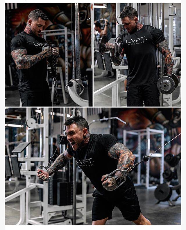 Men's Fitness Crew Neck T-shirt - Sweat-Wicking, Breathable, Short Sleeve, Tight Fit, Versatile for Casual, Training, and Running