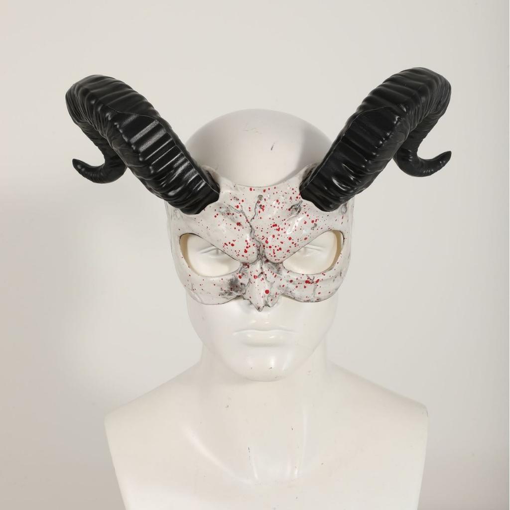 Halloween new half-face mask, carnival party costume prop, injection-molded devil mask with horns