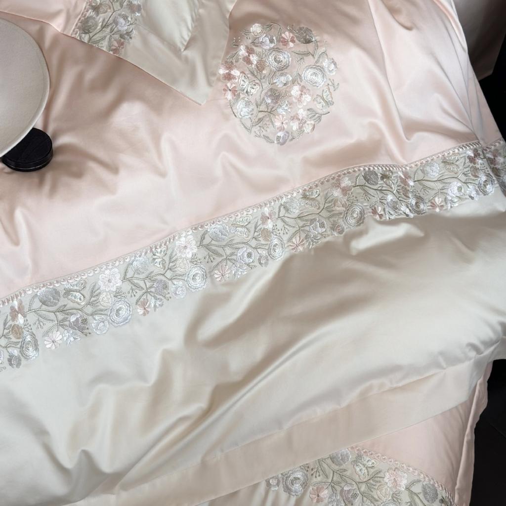 Pure Cotton Bedding Four-piece French Light Luxury Breathable Comfortable Quilt Cover Bed Sheet Pillowcase Set